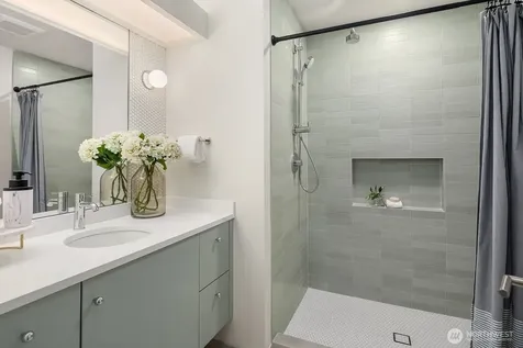 6750 W Mercer Way Mercer Island WA 98040