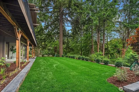6750 W Mercer Way Mercer Island WA 98040