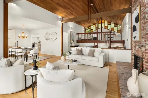 6750 W Mercer Way Mercer Island WA 98040