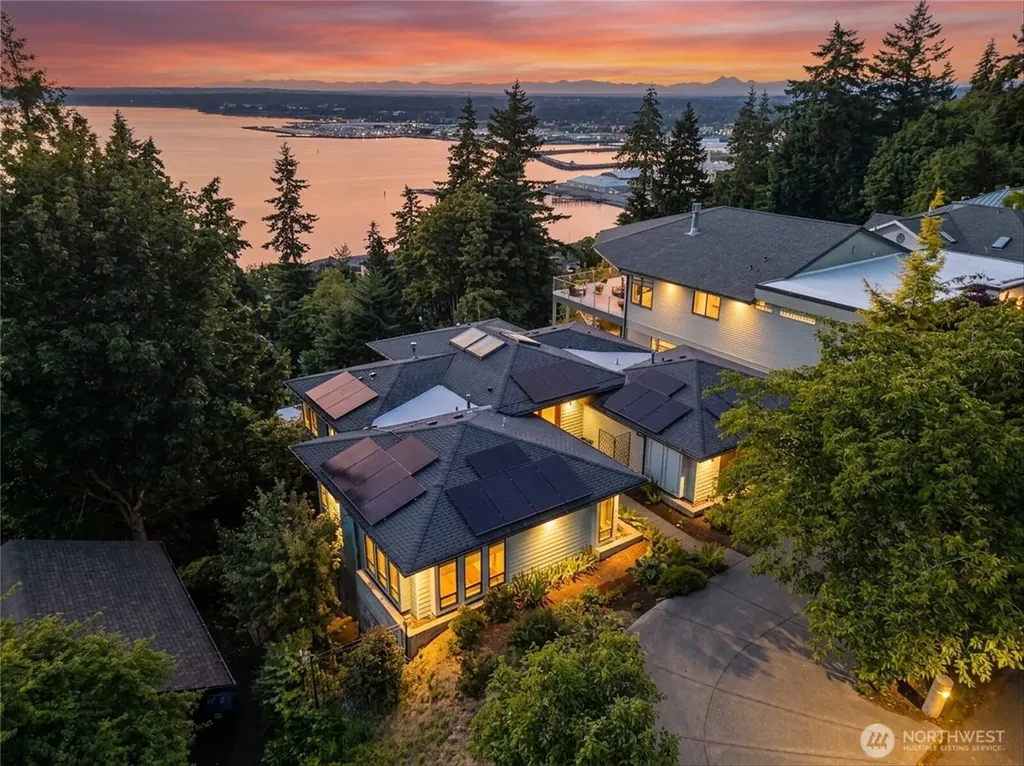 104 Morey Avenue Bellingham WA 98225