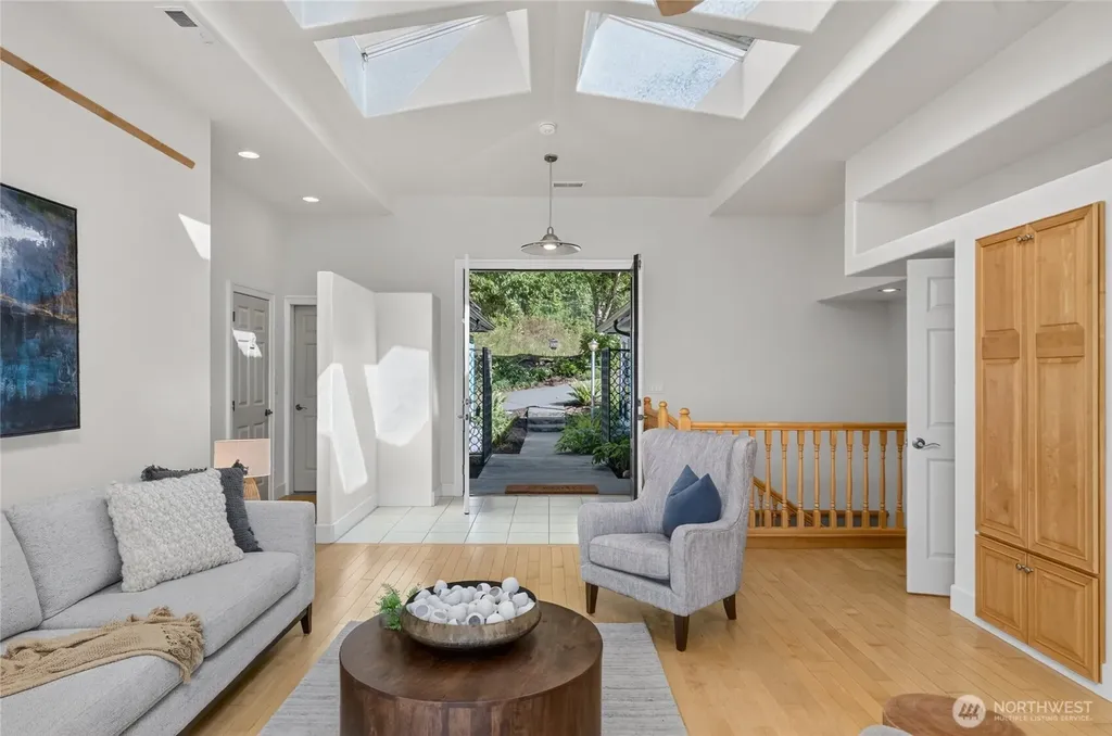104 Morey Avenue Bellingham WA 98225