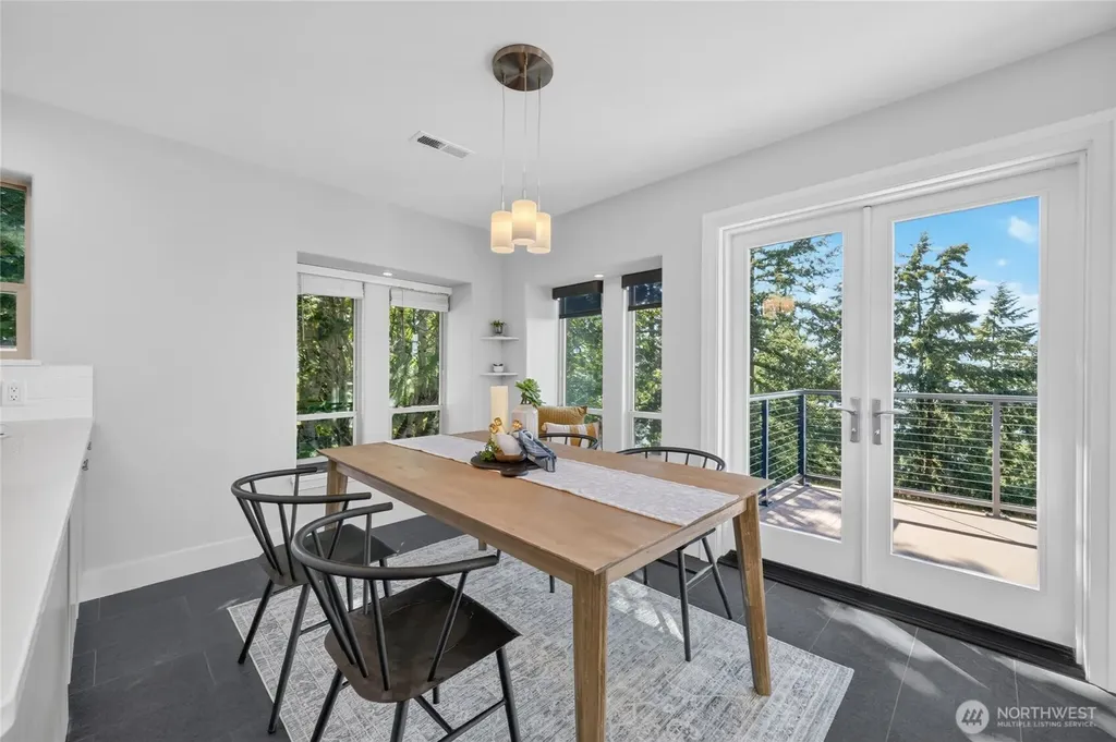 104 Morey Avenue Bellingham WA 98225