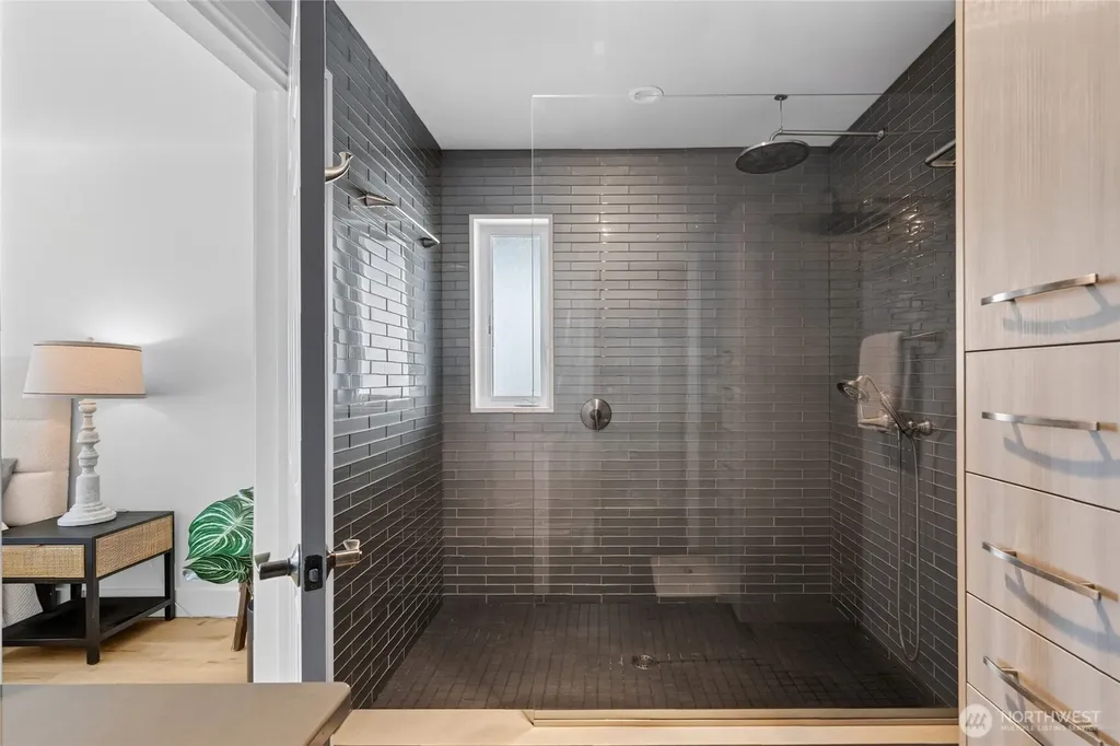 104 Morey Avenue Bellingham WA 98225