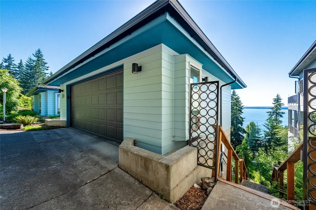 104 Morey Avenue Bellingham WA 98225
