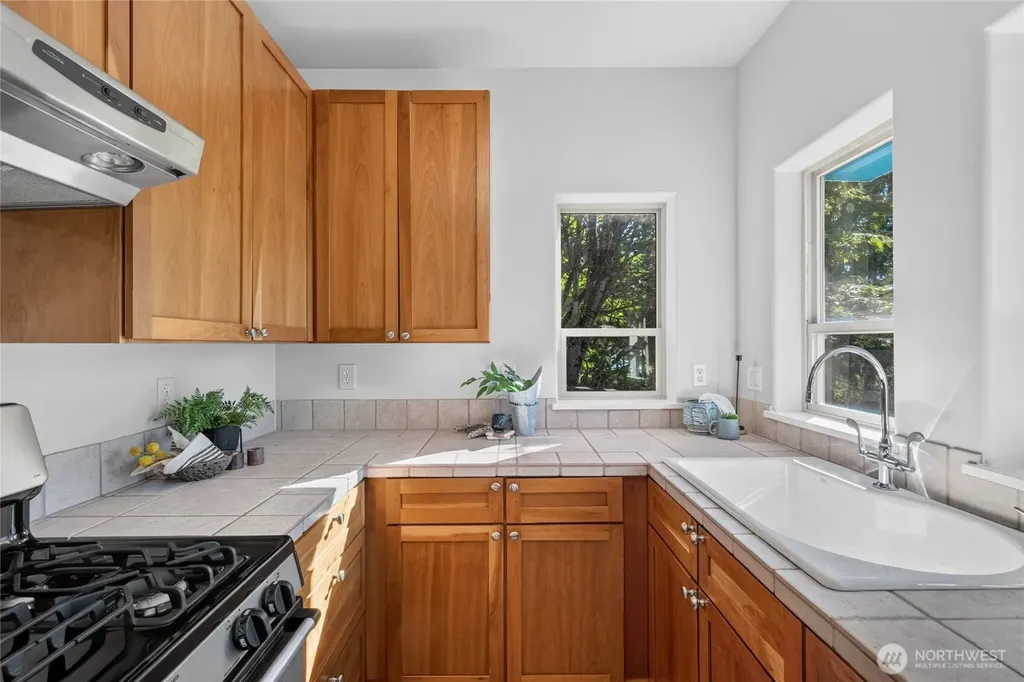 104 Morey Avenue Bellingham WA 98225