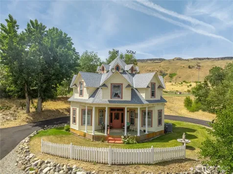 600 12th Street Bridgeport WA 98813