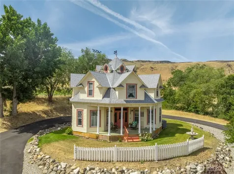 600 12th Street Bridgeport WA 98813