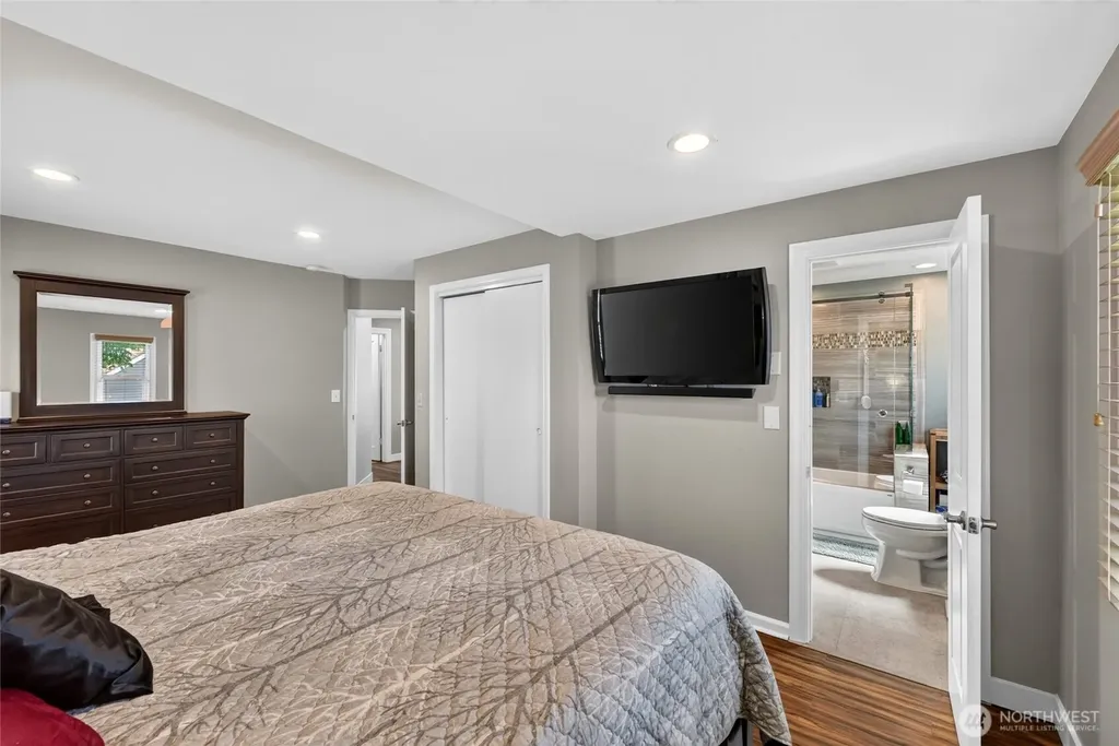 10520 50th Avenue E Tacoma WA 98446