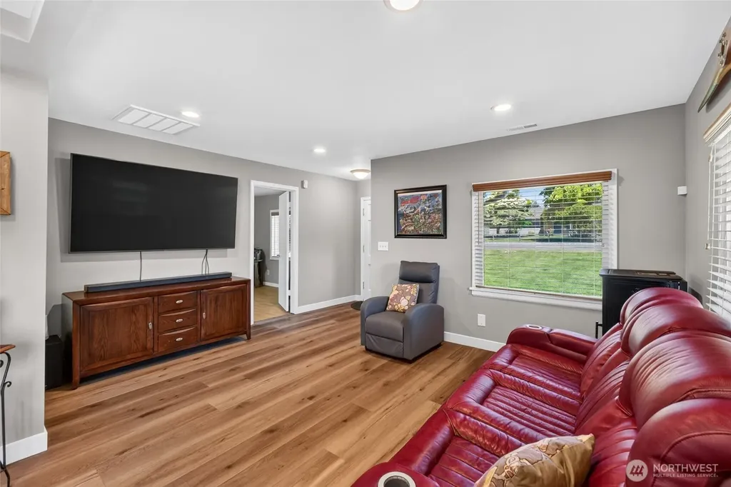 10520 50th Avenue E Tacoma WA 98446