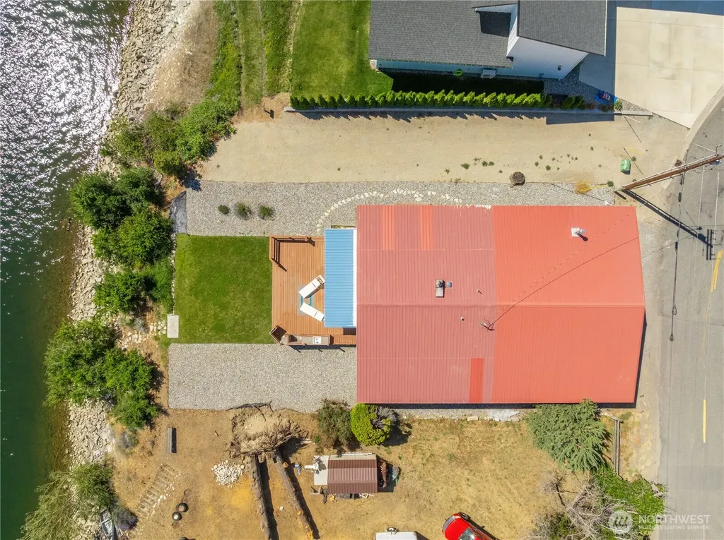 622 S 1st Street Brewster WA 98812