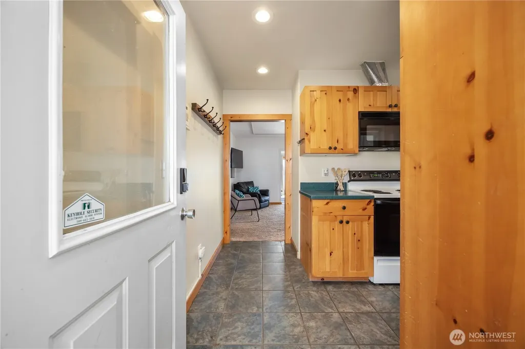 622 S 1st Street Brewster WA 98812