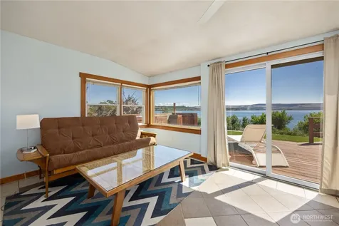 622 S 1st Street Brewster WA 98812