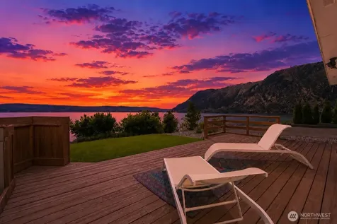 622 S 1st Street Brewster WA 98812