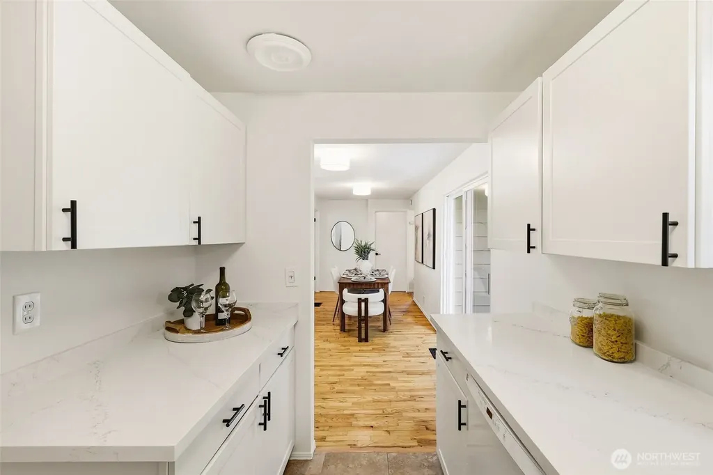 20211 24th Avenue NE Shoreline WA 98155
