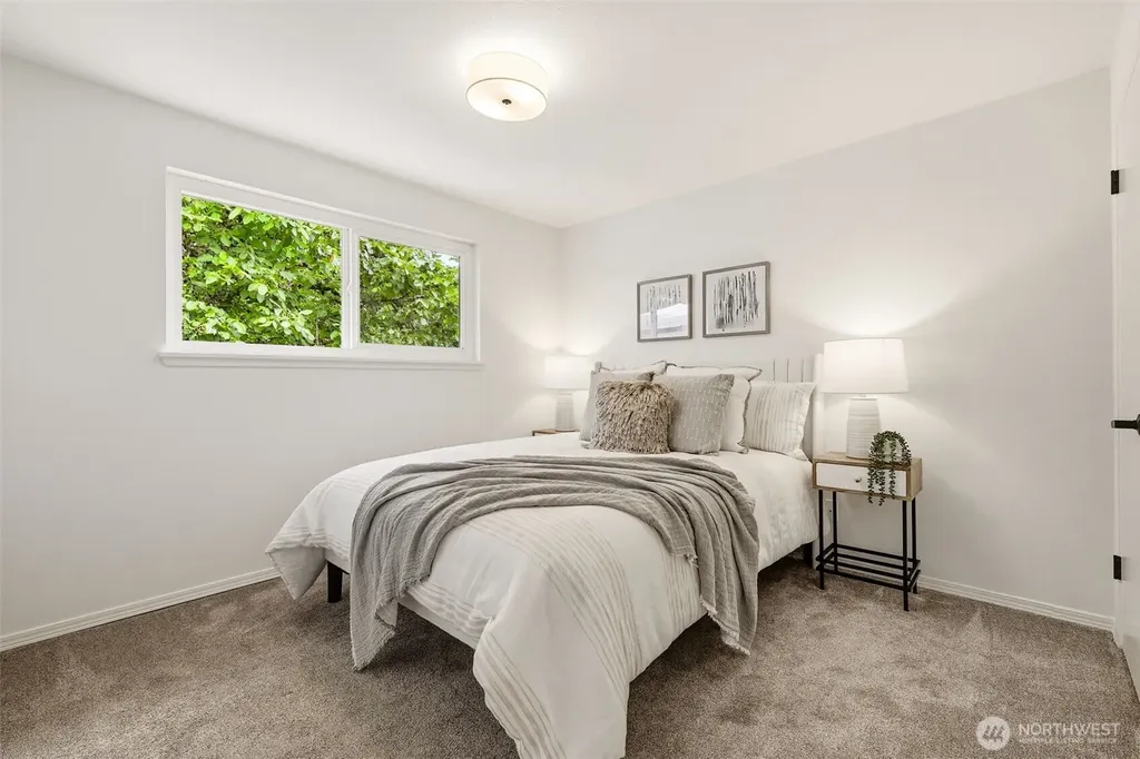 20211 24th Avenue NE Shoreline WA 98155