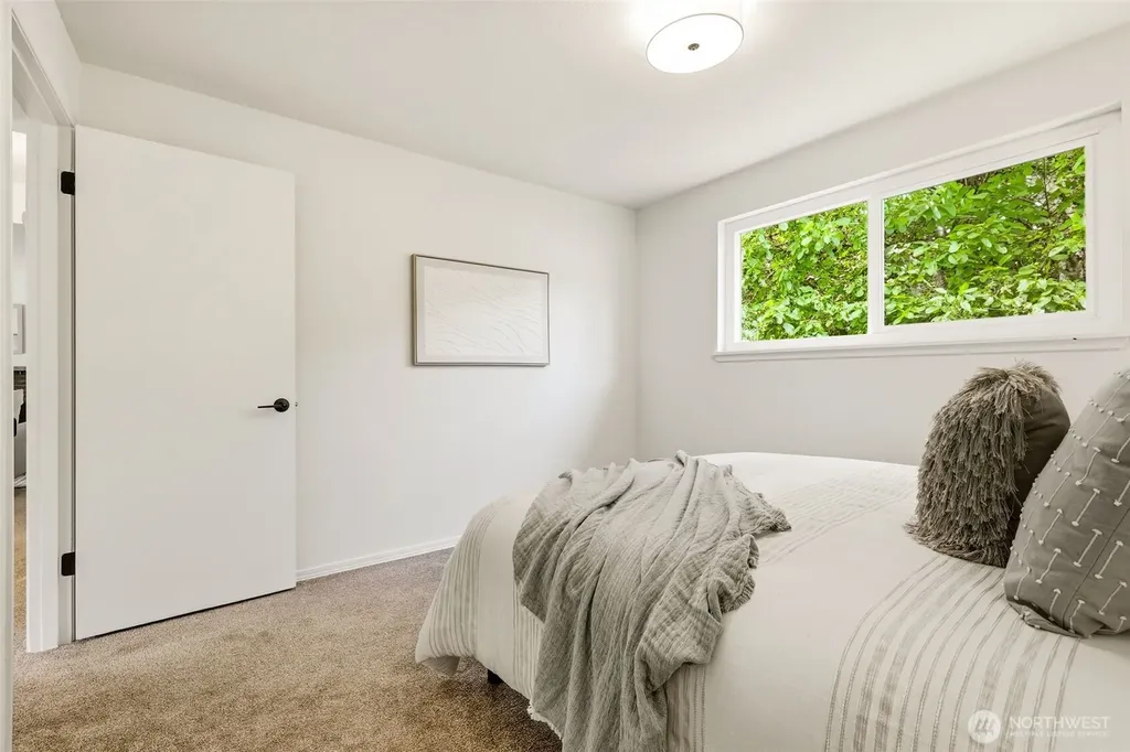 20211 24th Avenue NE Shoreline WA 98155