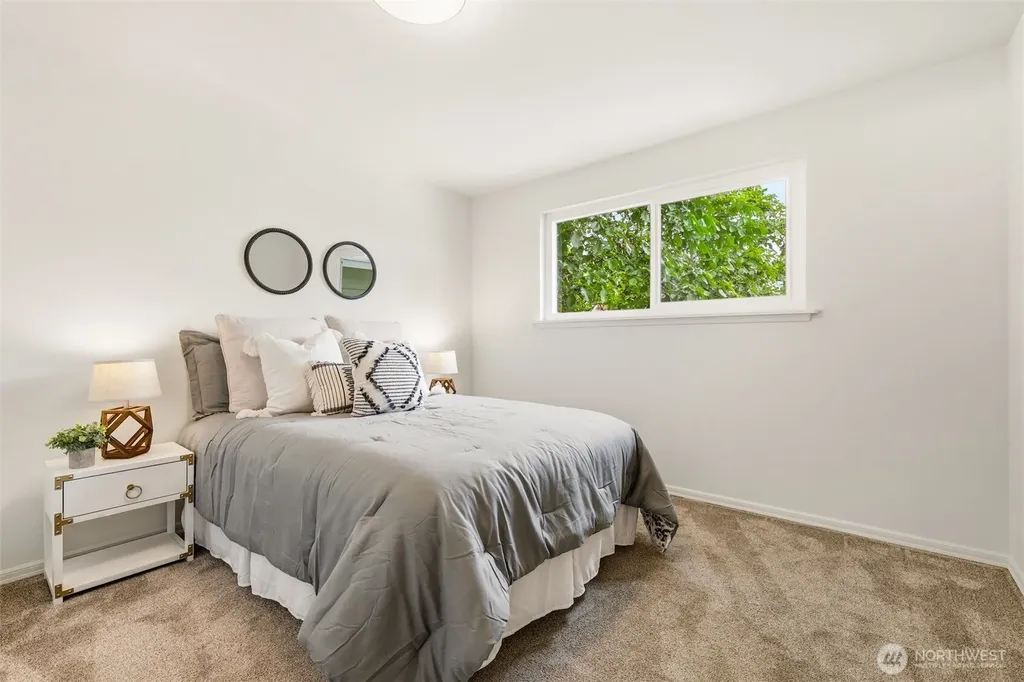 20211 24th Avenue NE Shoreline WA 98155