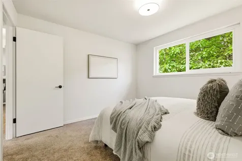 20211 24th Avenue NE Shoreline WA 98155