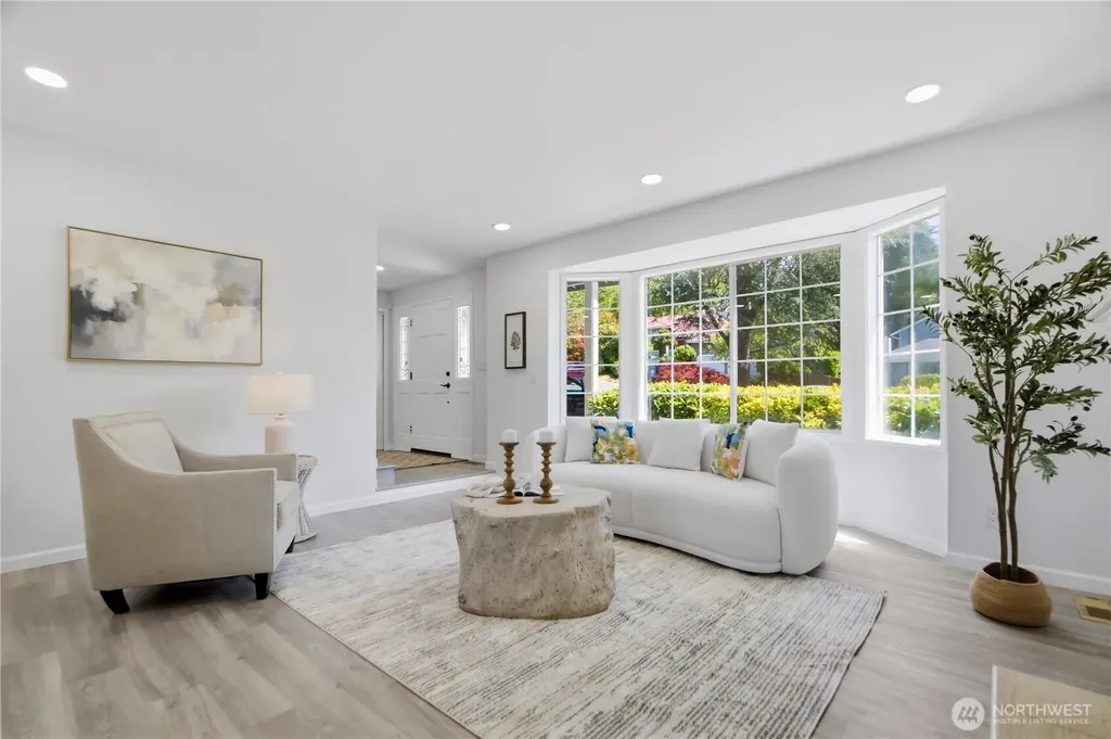 14907 SE 64th Street Bellevue WA 98006