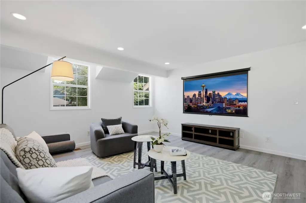 14907 SE 64th Street Bellevue WA 98006