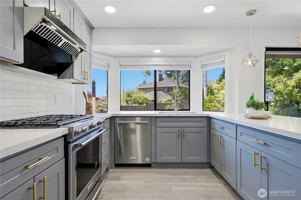 14907 SE 64th Street Bellevue WA 98006