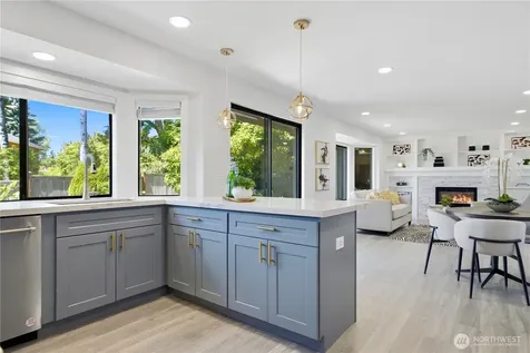 14907 SE 64th Street Bellevue WA 98006