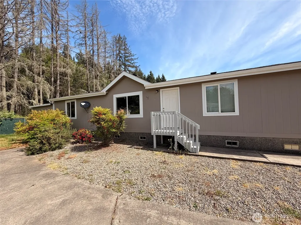 201 W Oakview Avenue Centralia WA 98531