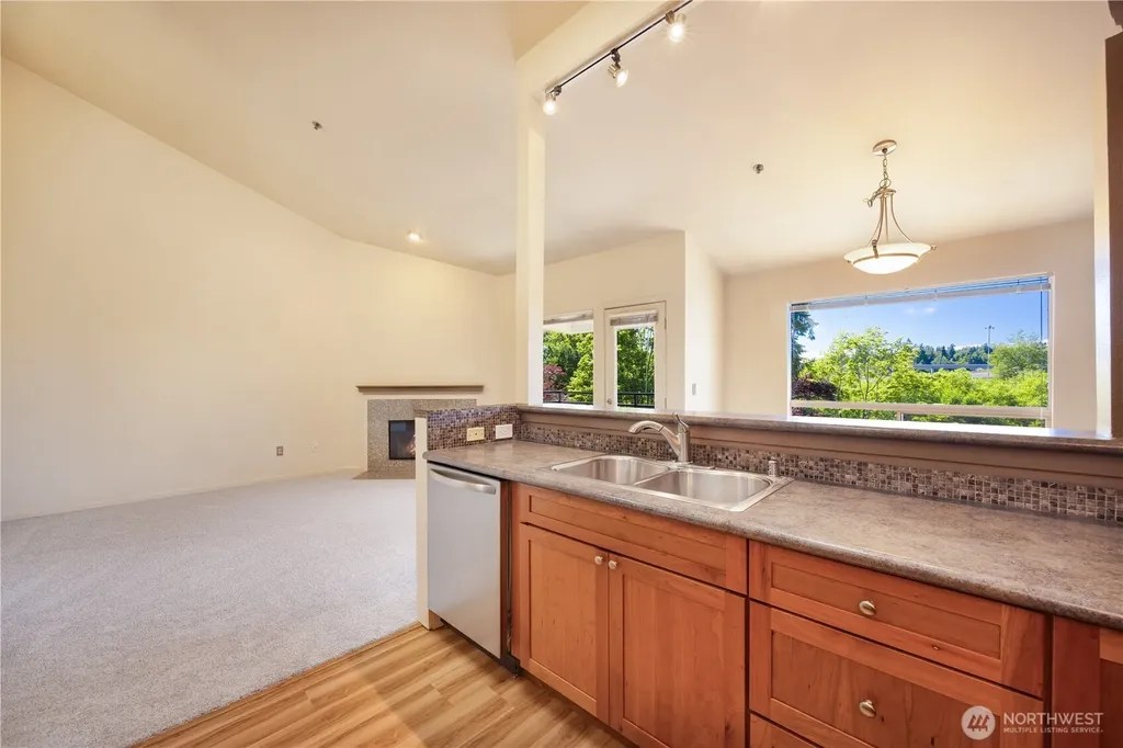 3540 Lake Washington Boulevard SE Bellevue WA 98006