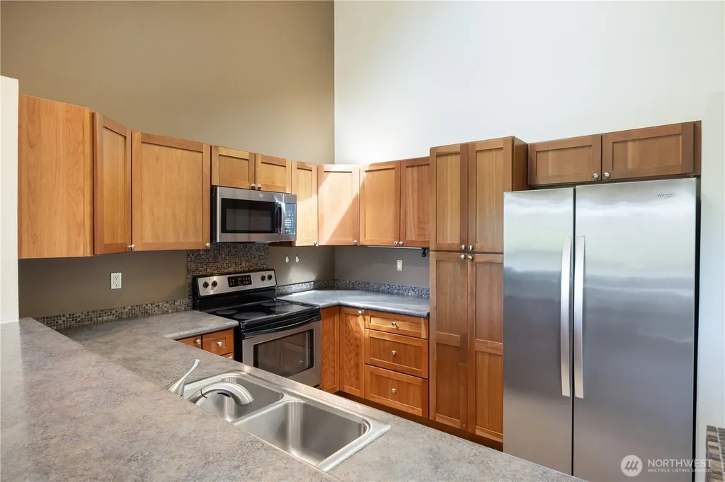 3540 Lake Washington Boulevard SE Bellevue WA 98006