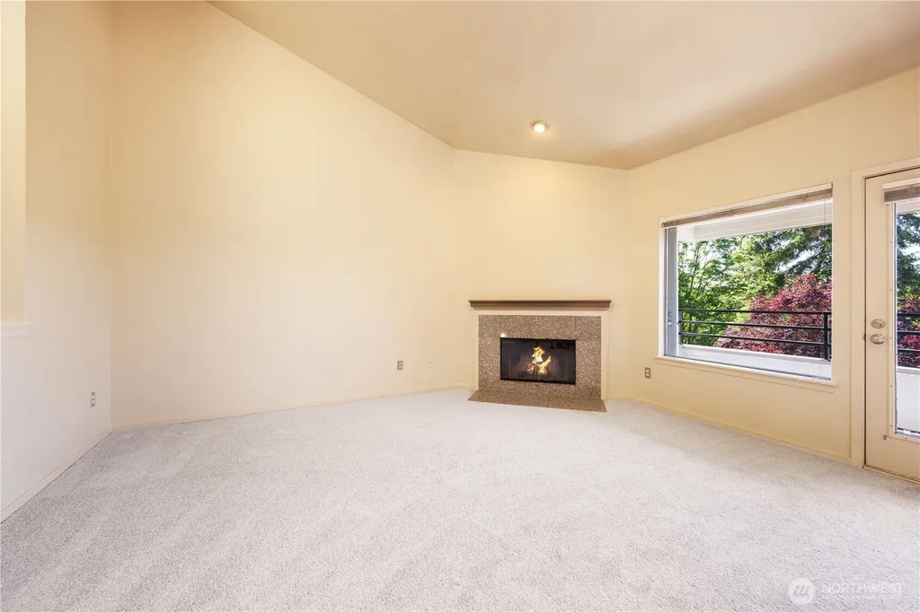 3540 Lake Washington Boulevard SE Bellevue WA 98006