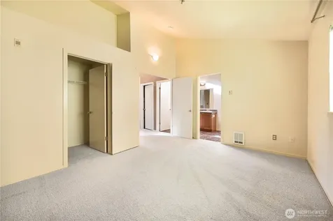 3540 Lake Washington Boulevard SE Bellevue WA 98006