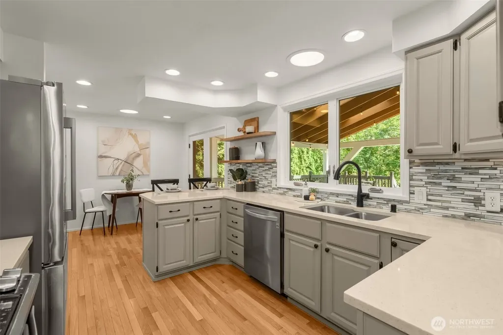 25901 SE Tiger Mountain Road Issaquah WA 98027