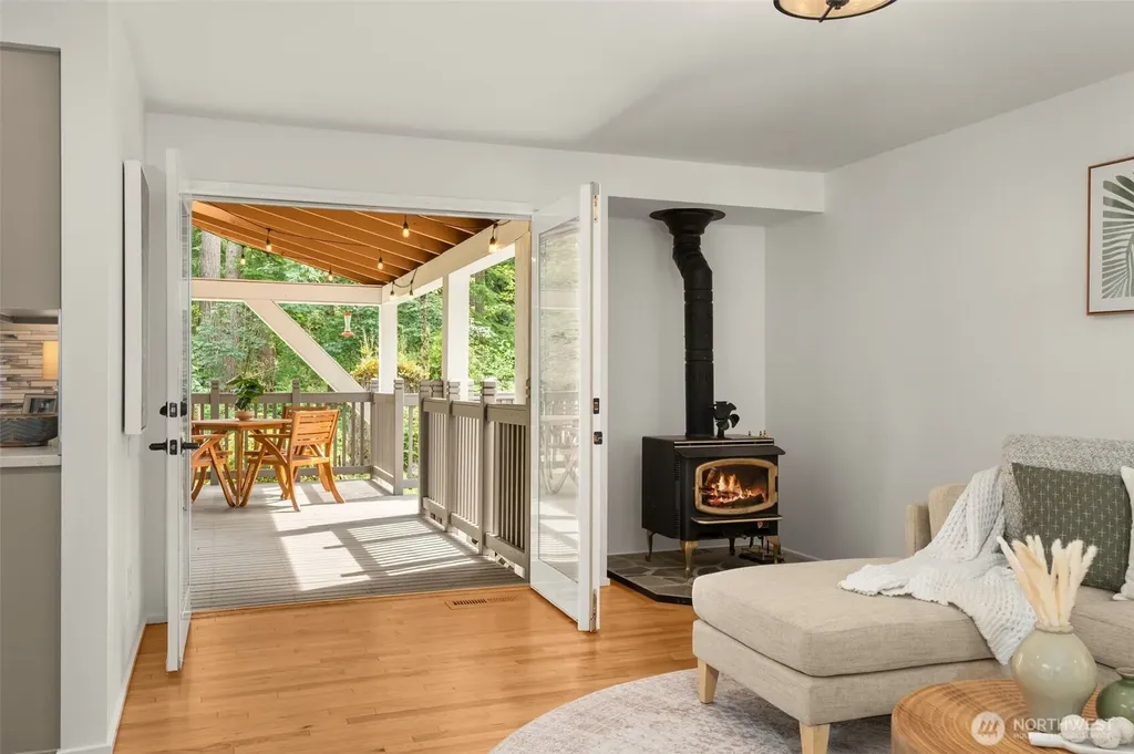 25901 SE Tiger Mountain Road Issaquah WA 98027