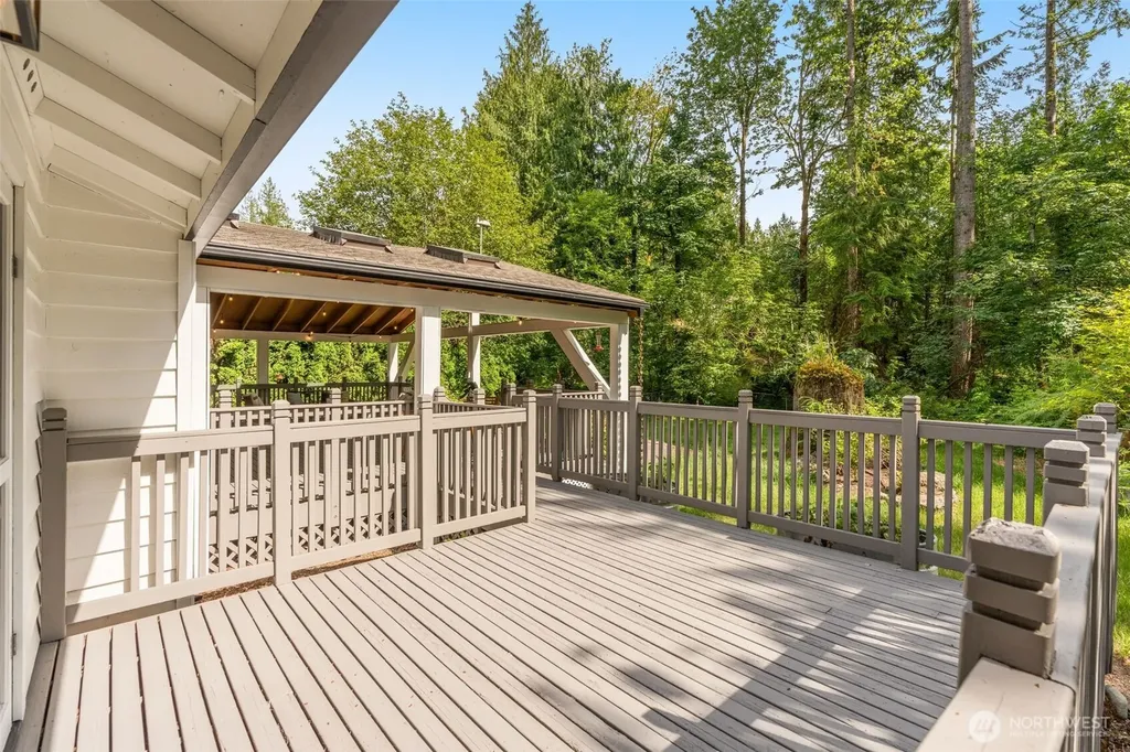 25901 SE Tiger Mountain Road Issaquah WA 98027