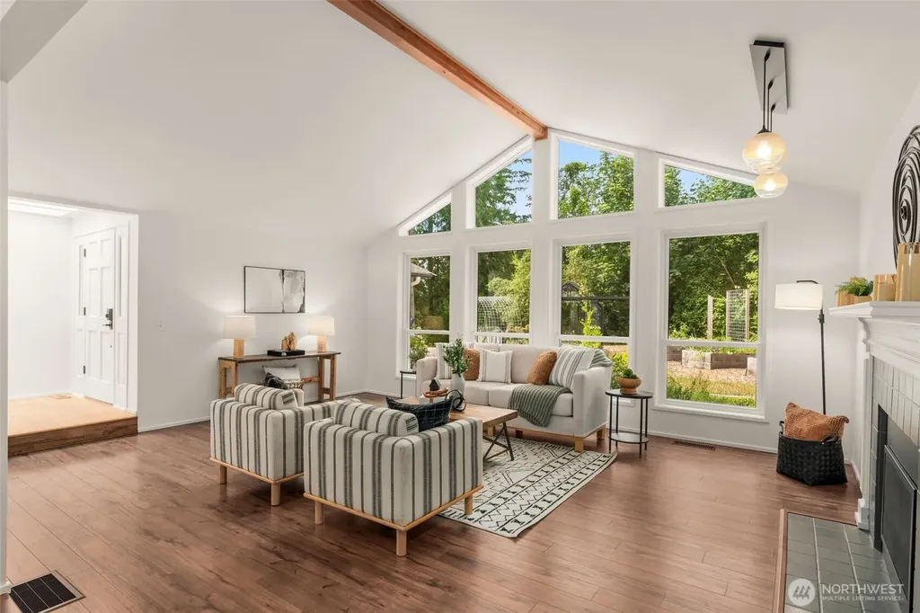25901 SE Tiger Mountain Road Issaquah WA 98027
