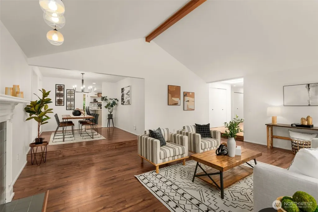 25901 SE Tiger Mountain Road Issaquah WA 98027