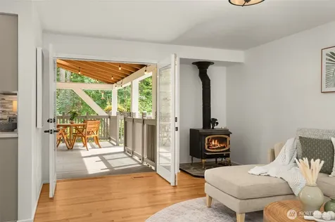 25901 SE Tiger Mountain Road Issaquah WA 98027