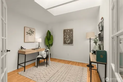 25901 SE Tiger Mountain Road Issaquah WA 98027