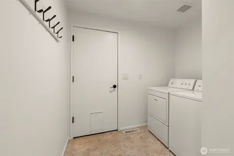25901 SE Tiger Mountain Road Issaquah WA 98027