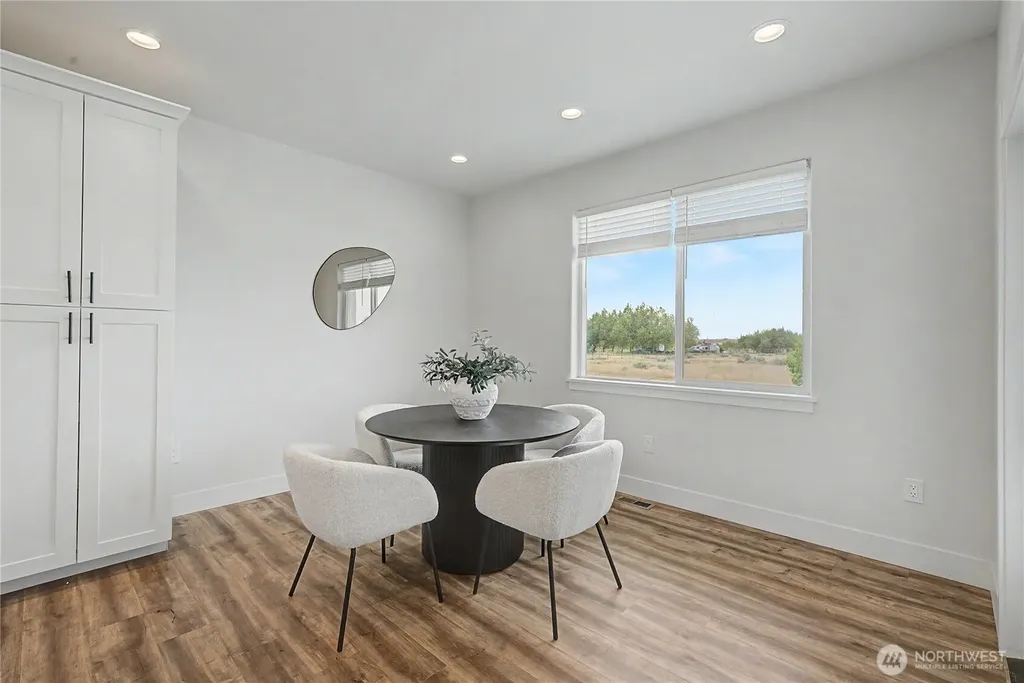 7526 Road D.5 NE Moses Lake WA 98837