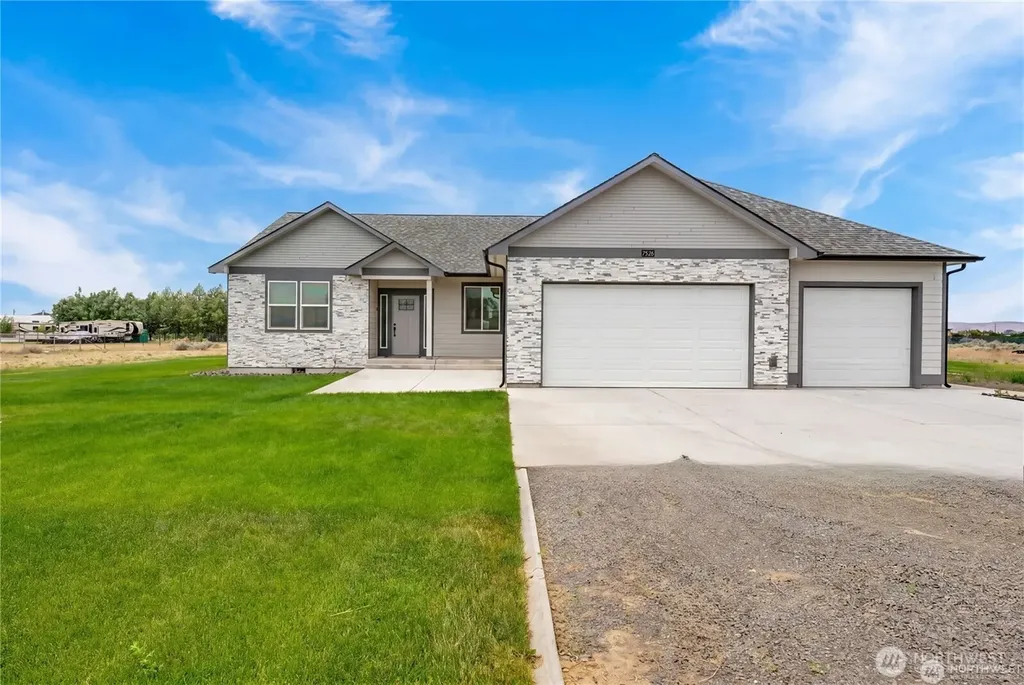 7526 Road D.5 NE Moses Lake WA 98837