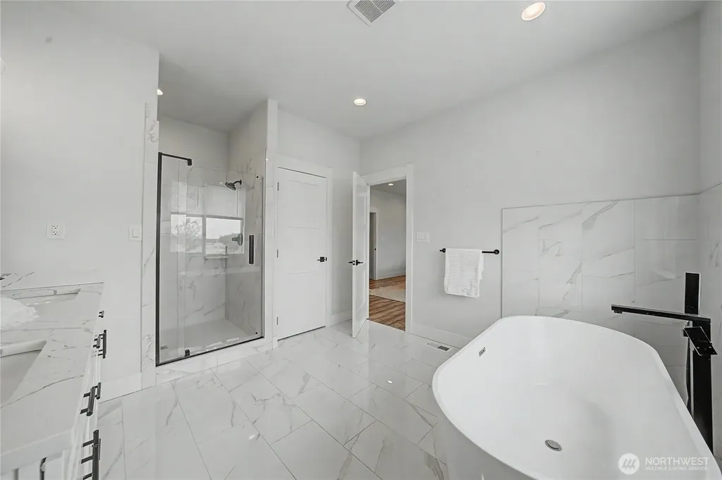 7526 Road D.5 NE Moses Lake WA 98837