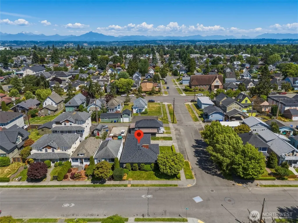 1931 Hoyt Avenue Everett WA 98201
