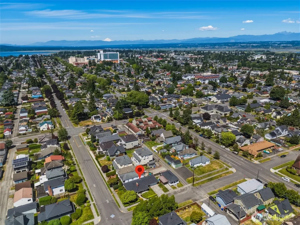1931 Hoyt Avenue Everett WA 98201