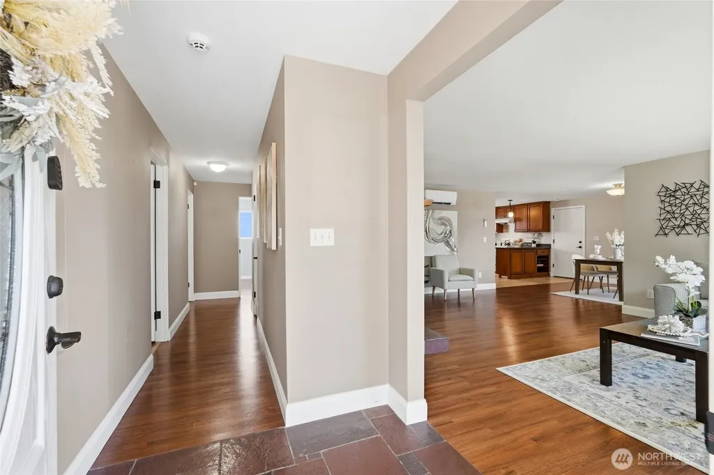 1931 Hoyt Avenue Everett WA 98201