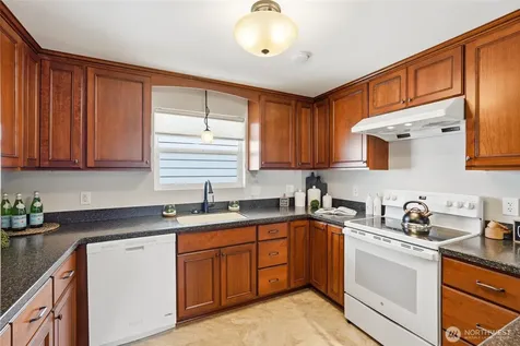 1931 Hoyt Avenue Everett WA 98201