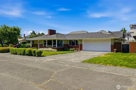 1931 Hoyt Avenue Everett WA 98201