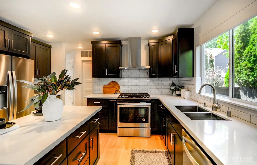 1622 Monroe Avenue NE Renton WA 98056