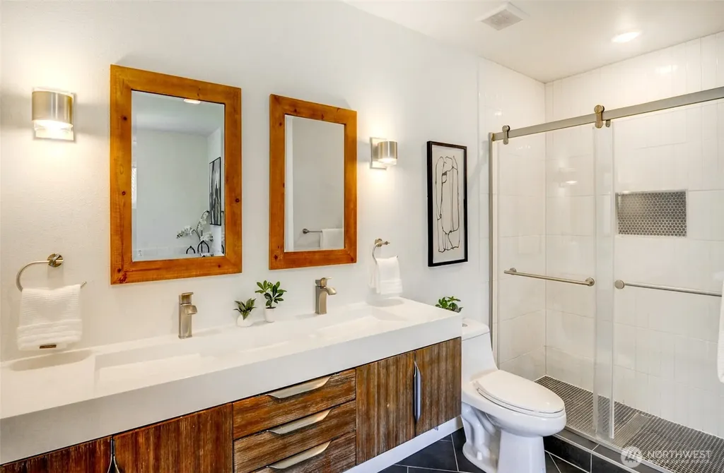 1622 Monroe Avenue NE Renton WA 98056