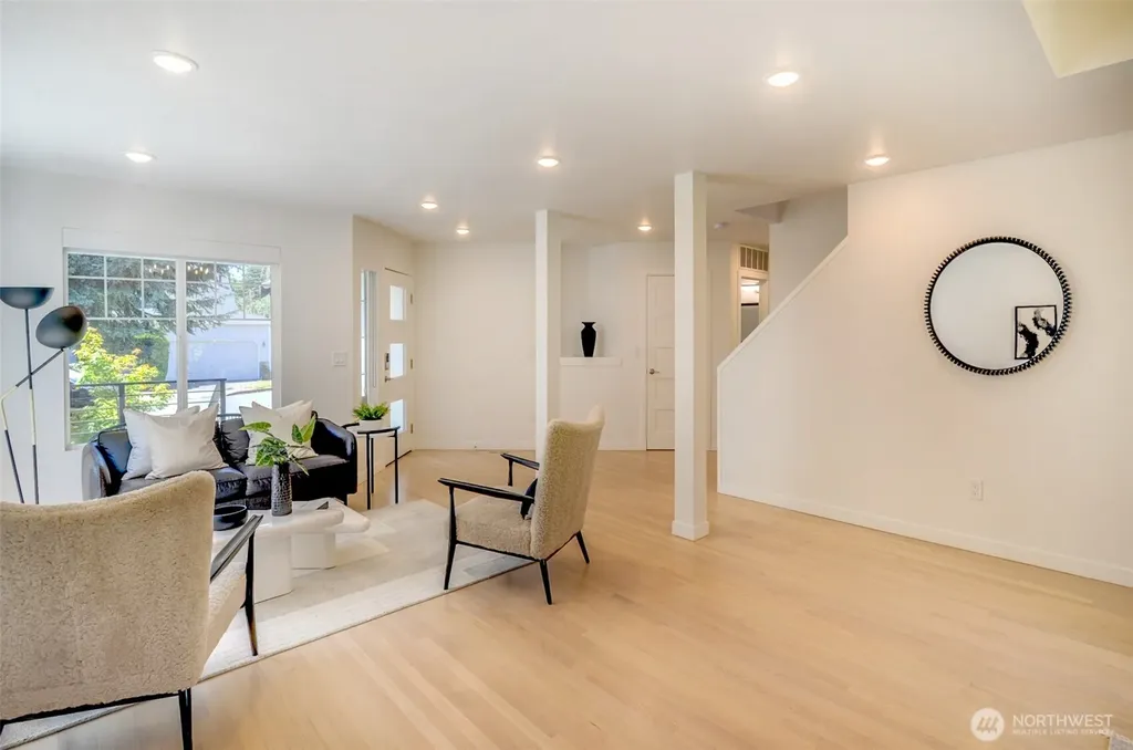 1622 Monroe Avenue NE Renton WA 98056
